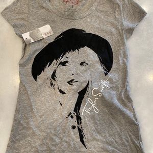 Taylor Swift T shirt